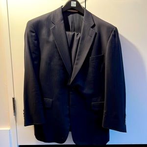 Striped dark navy striped Burberry suit